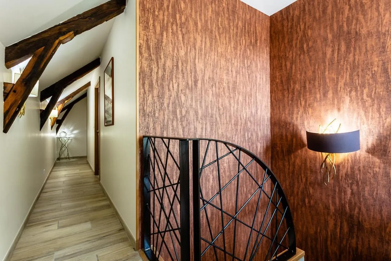 Les Enclos Secrets Livernon 4*,