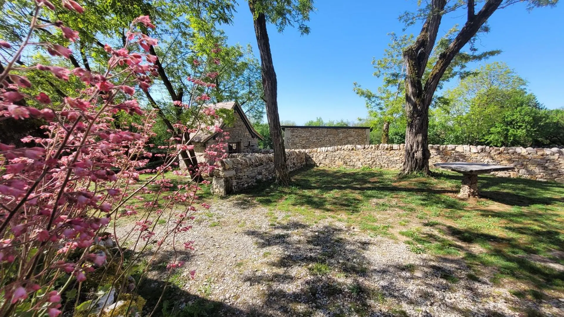 Les Enclos Secrets Livernon 4*,  France