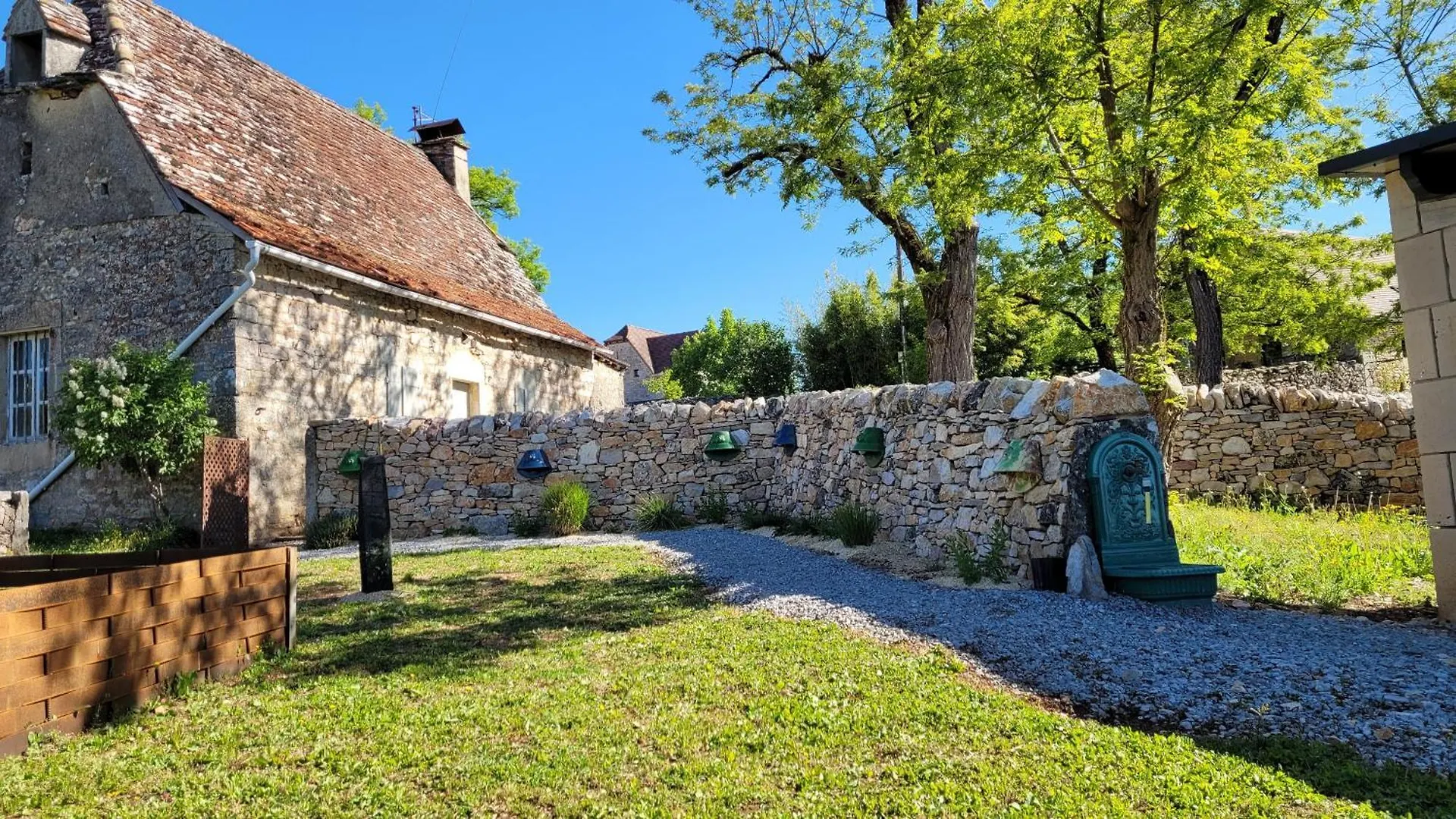 Bed & Breakfast Les Enclos Secrets Livernon